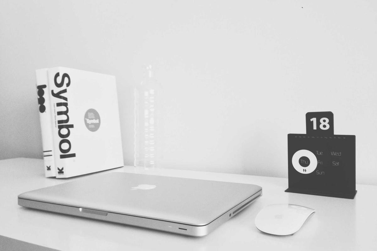 A close-up implementation step for The Ultimate Guide to Mindset & Focus